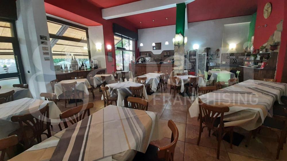 negozio in vendita a Teano