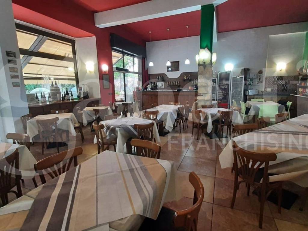 negozio in vendita a Teano