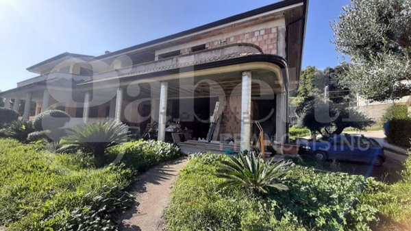 casa indipendente in vendita a Teano in zona Casale