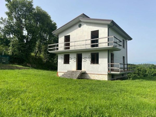 casa indipendente in vendita a Teano in zona Teano Scalo