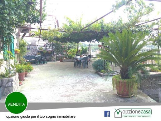 casa indipendente in vendita a Teano in zona Fontanelle