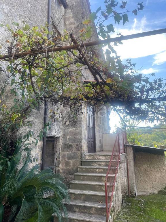 casa indipendente in vendita a Teano in zona Carbonara