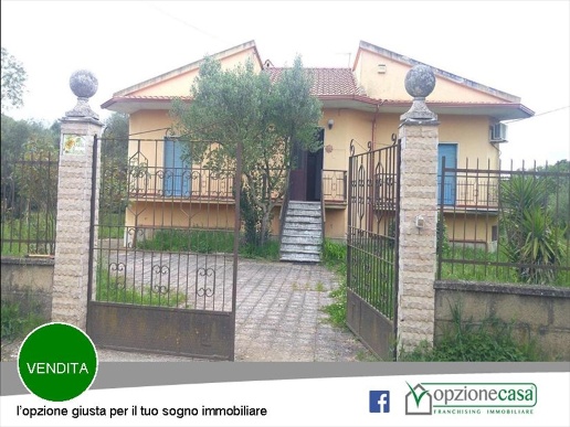 casa indipendente in vendita a Teano in zona Fontanelle