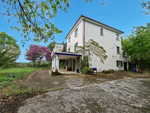 casa indipendente in vendita a Teano in zona Casi