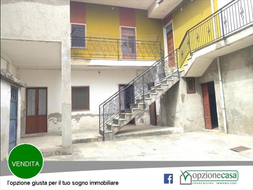 appartamento in vendita a Teano in zona Pugliano