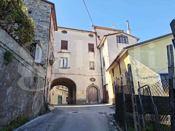 casa indipendente in vendita a Teano in zona Carbonara