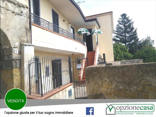 casa indipendente in vendita a Teano