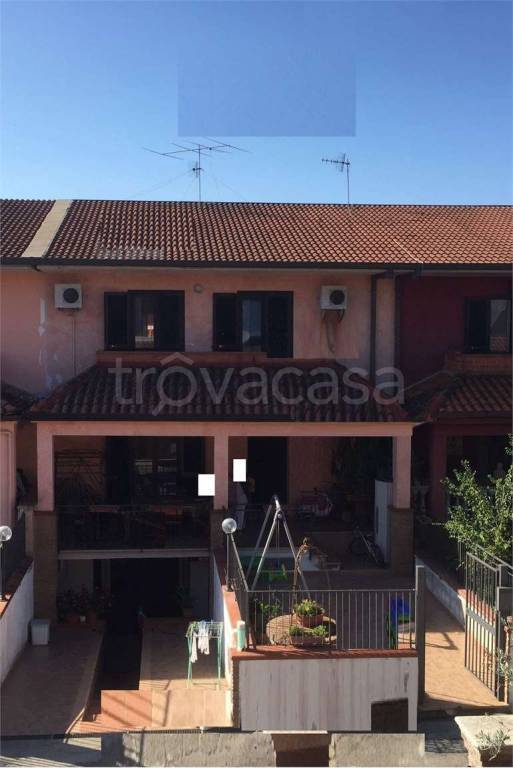 casa indipendente in vendita a Teano in zona Maiorisi