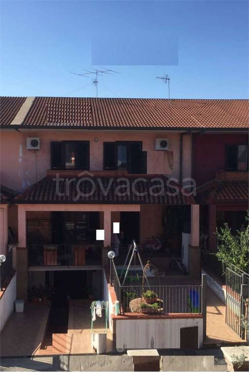 casa indipendente in vendita a Teano in zona Maiorisi