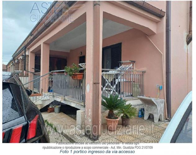 casa indipendente in vendita a Teano in zona Maiorisi