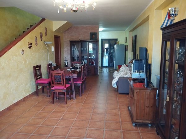 casa indipendente in vendita a Teano in zona Taverna Zarone