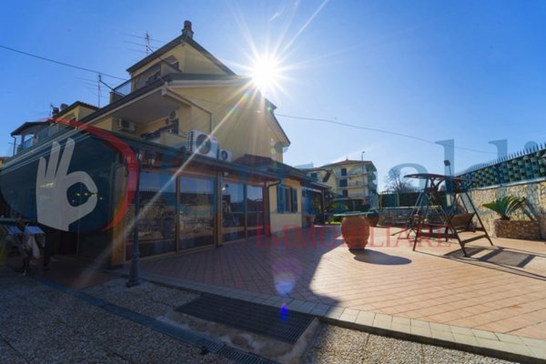 casa indipendente in vendita a Teverola