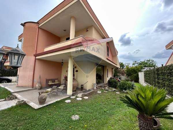 casa indipendente in vendita a Teverola