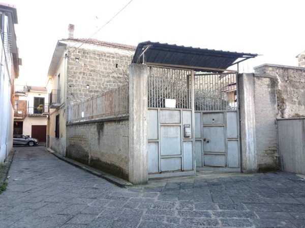 casa indipendente in vendita a Teverola