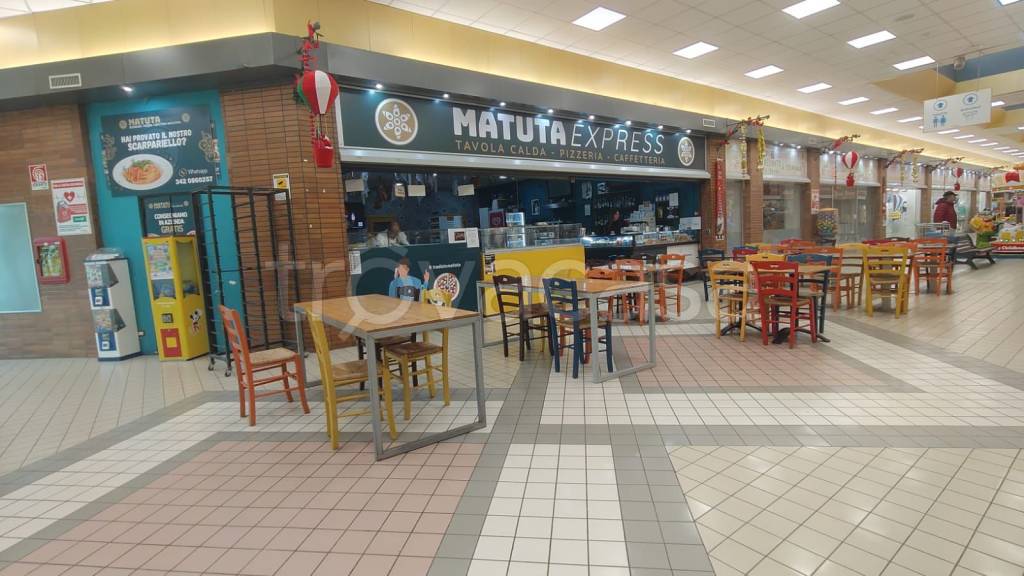 negozio in vendita a Teverola