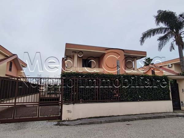 casa indipendente in vendita a Teverola