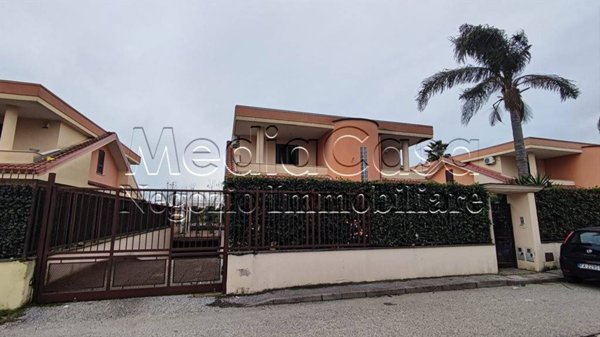 casa indipendente in vendita a Teverola