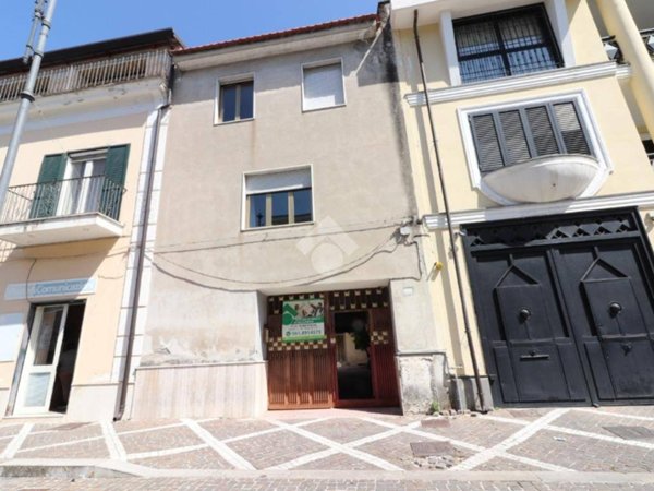 casa indipendente in vendita a Teverola