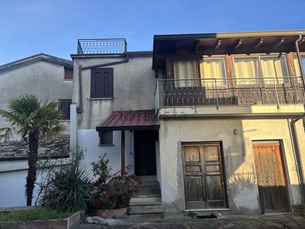 casa indipendente in vendita a Tora e Piccilli