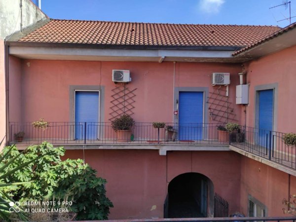intera palazzina in vendita a Trentola Ducenta