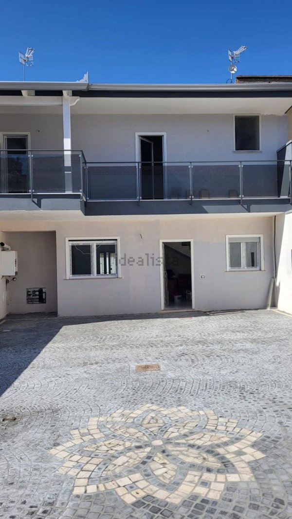 casa indipendente in vendita a Trentola Ducenta