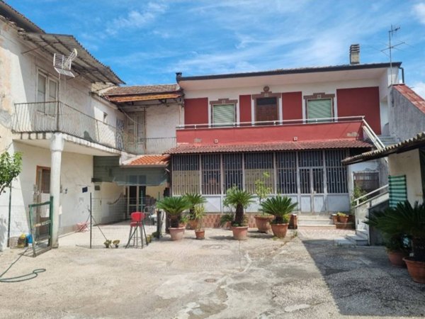 casa indipendente in vendita a Trentola Ducenta