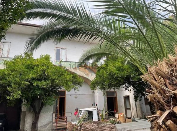 casa indipendente in vendita a Trentola Ducenta