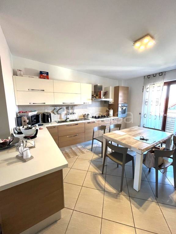 appartamento in vendita a Trentola Ducenta