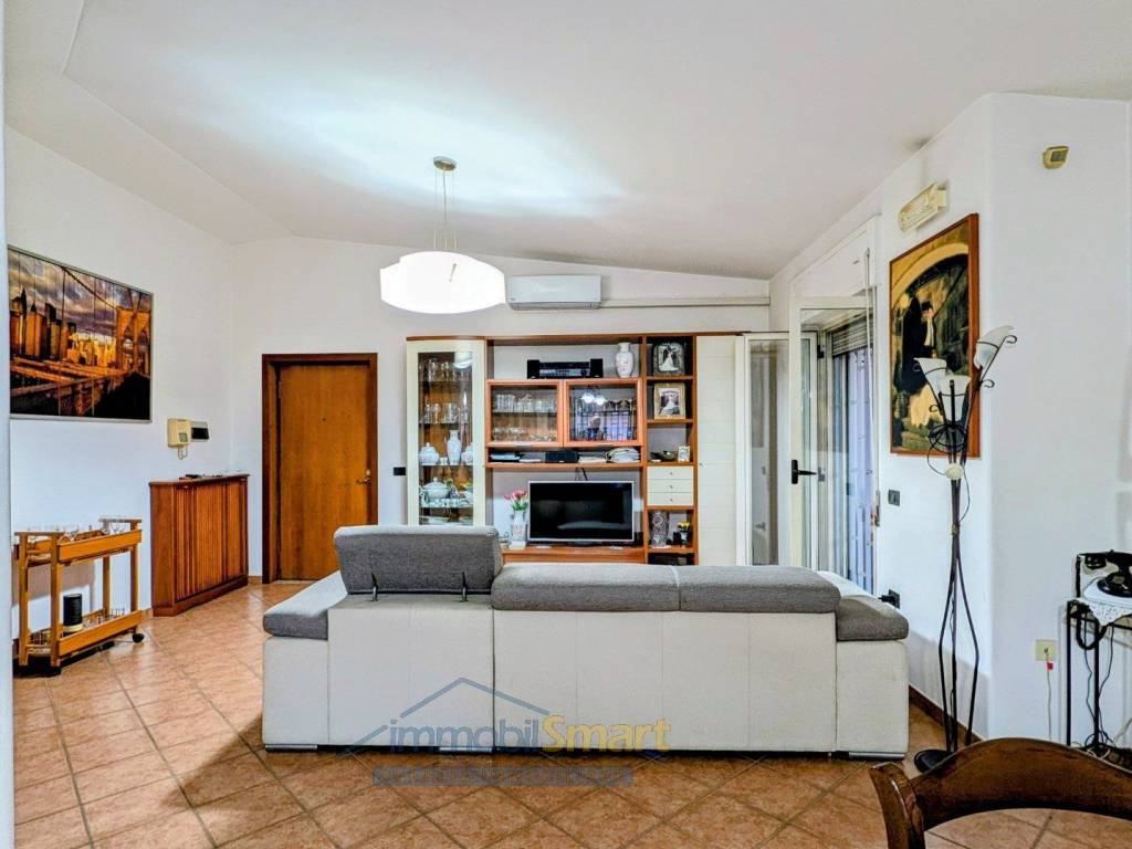 appartamento in vendita a Trentola Ducenta