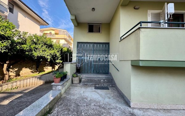 appartamento in vendita a Trentola Ducenta