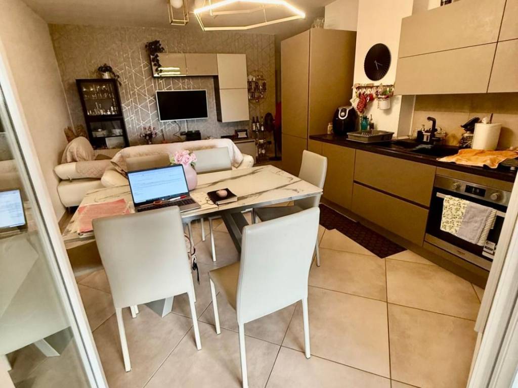 appartamento in vendita a Trentola Ducenta