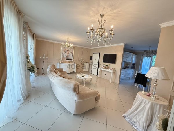 appartamento in vendita a Trentola Ducenta