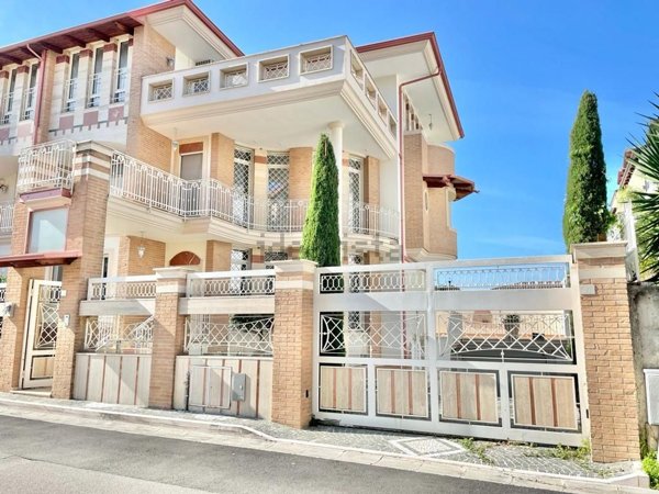 casa indipendente in vendita a Trentola Ducenta