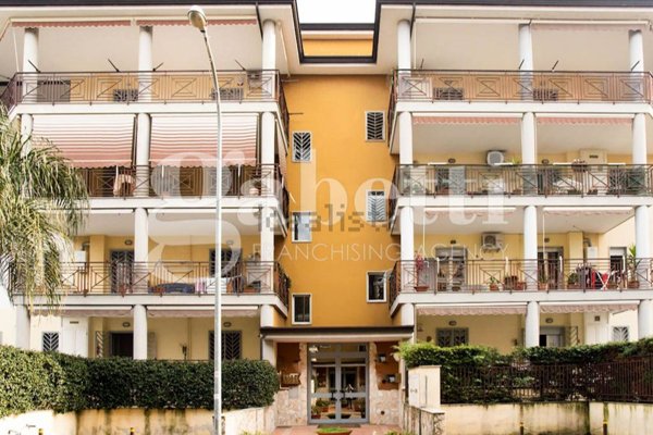 appartamento in vendita a Trentola Ducenta