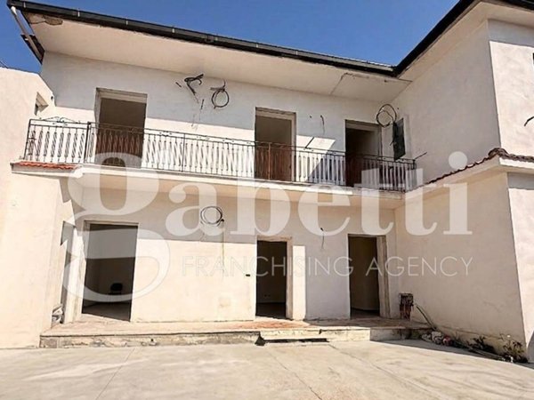 casa indipendente in vendita a Trentola Ducenta