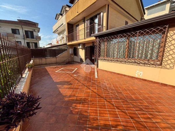 casa indipendente in vendita a Trentola Ducenta in zona Ischitella