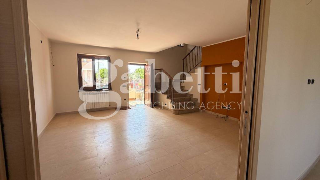 casa indipendente in vendita a Trentola Ducenta in zona Ischitella