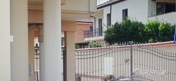 locale commerciale in vendita a Trentola Ducenta