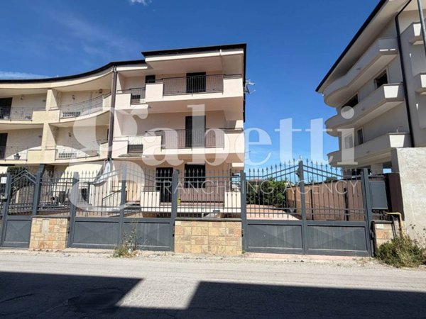 casa indipendente in vendita a Trentola Ducenta in zona Ischitella