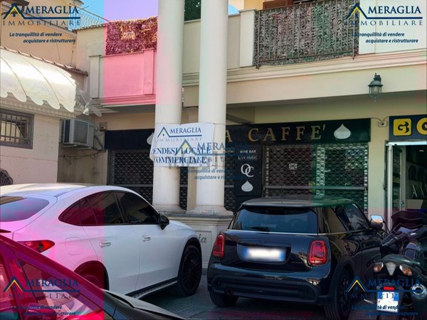 locale commerciale in vendita a Trentola Ducenta in zona Ischitella