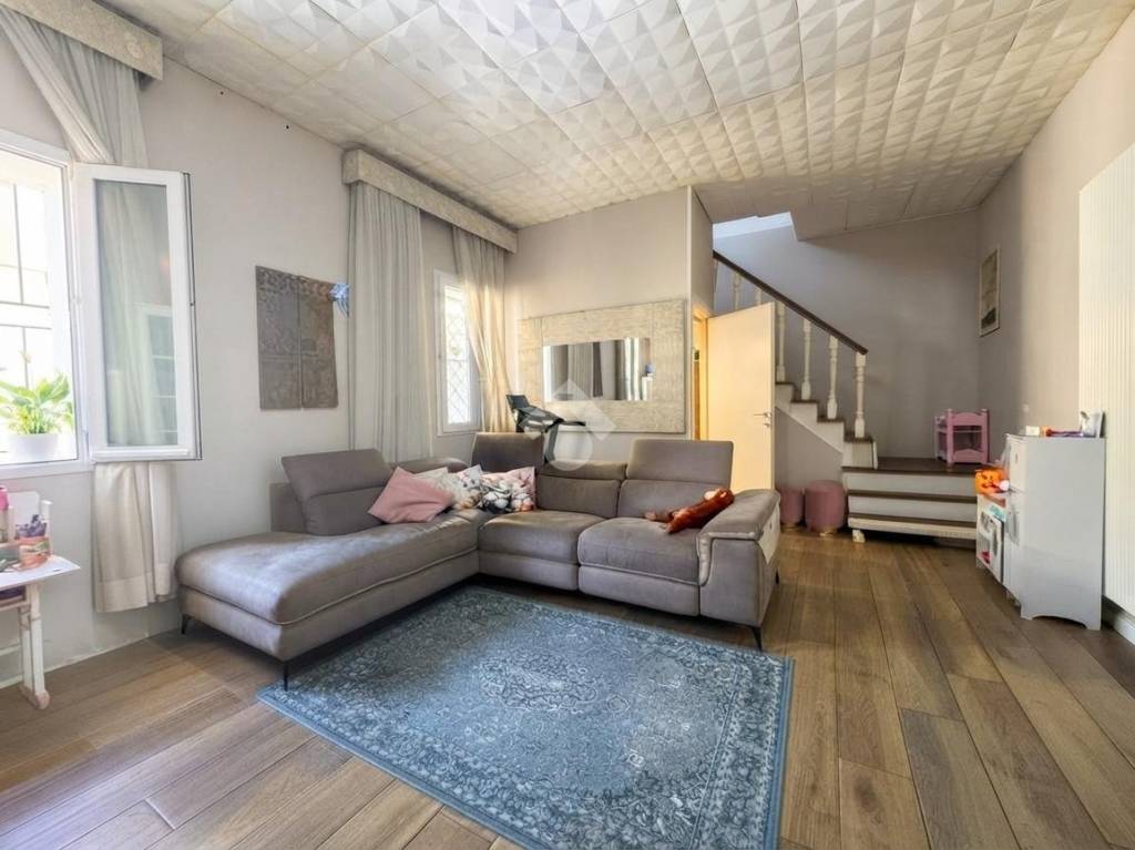 casa indipendente in vendita a Trentola Ducenta