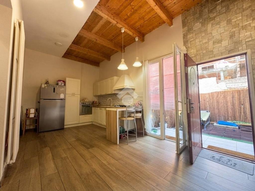 casa indipendente in vendita a Trentola Ducenta