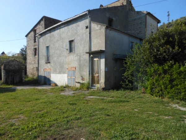 casa semindipendente in vendita a Vairano Patenora in zona Marzanello