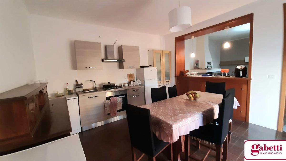 appartamento in vendita a Vairano Patenora in zona Vairano Scalo