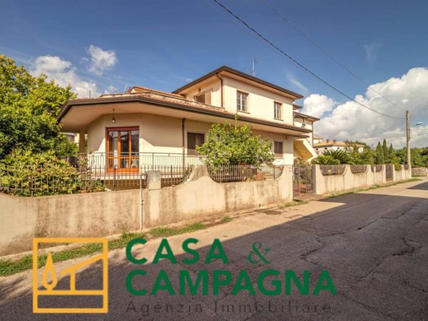 casa indipendente in vendita a Vairano Patenora