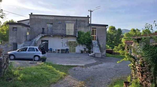 appartamento in vendita a Vairano Patenora