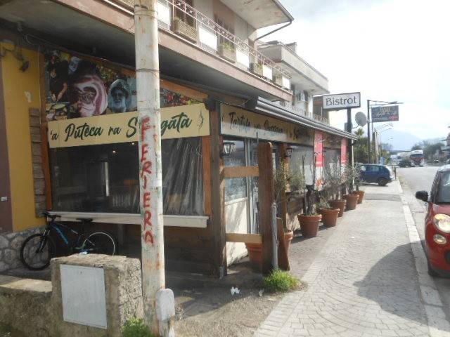 negozio in vendita a Vairano Patenora in zona Marzanello