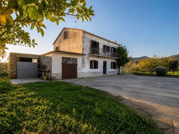 casa indipendente in vendita a Vairano Patenora in zona Marzanello