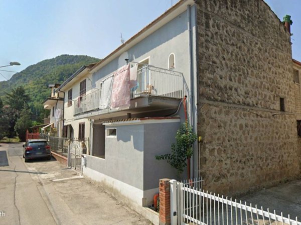 casa indipendente in vendita a Vairano Patenora