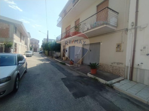 appartamento in vendita a Vairano Patenora in zona Vairano Scalo